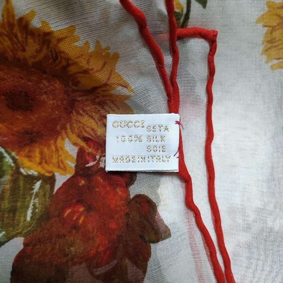 GUCCI Scarves - Picture 5 of 6